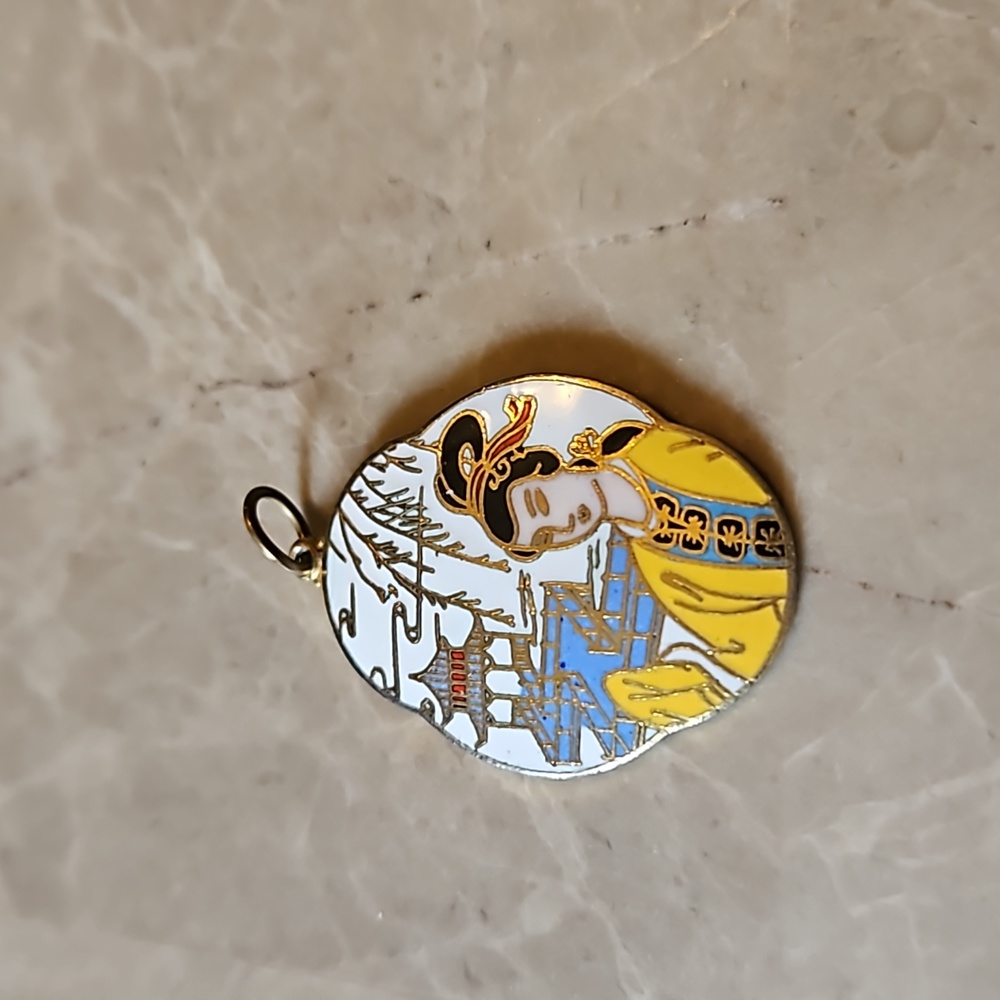 Antique Lady and Pagoda Cloisonne Pendant Chinoiserie Necklace